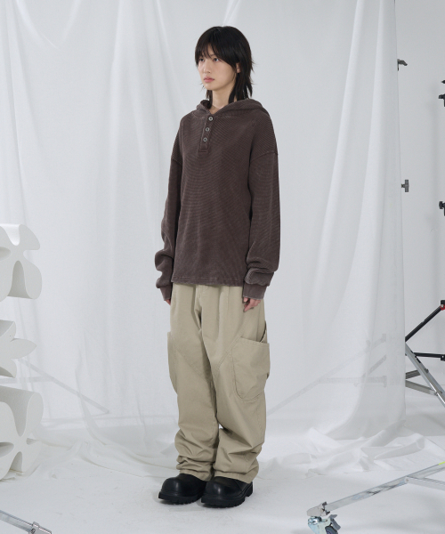 SLOWACID（スローアシッド）の「ワッフルヘンリーネックフードロングスリーブ[ブラウン]（パーカー・レディース・その他・SMALL/MEDIUM/LARGE）」の5枚目の写真