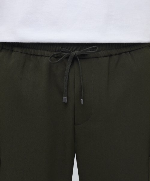 MUSINSA STANDARD（ムシンサスタンダード）の「イージーベンダブルカーゴジョガースラックス[カーキ]（スラックス・メンズ・その他・28/36/34/32/30/26）」の4枚目の写真