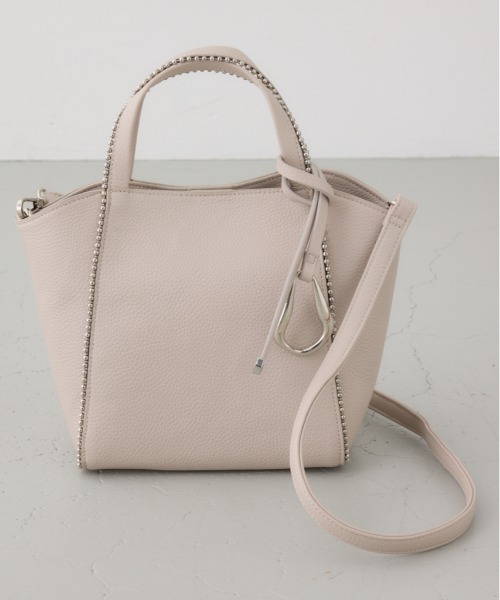 AZUL by moussy（アズールバイマウジー）の「メタルパーツミニトートバッグ（ショルダーバッグ・レディース・ダークグリーン/ブラック/グレイッシュベージュ・FREE）」の2枚目の写真