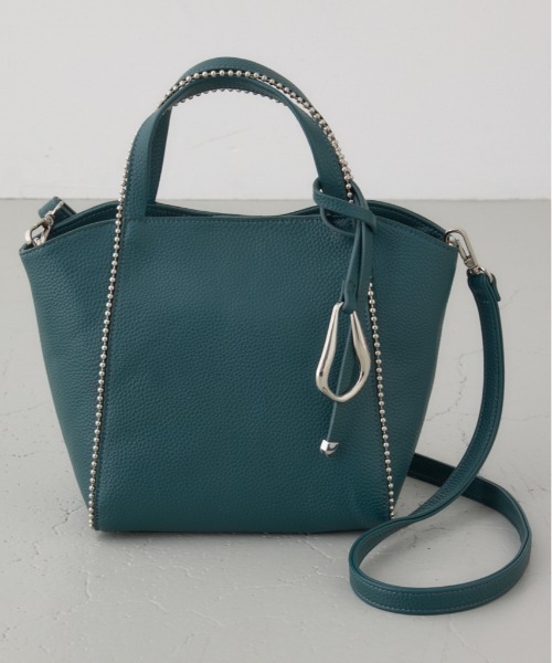 AZUL by moussy（アズールバイマウジー）の「メタルパーツミニトートバッグ（ショルダーバッグ・レディース・ダークグリーン/ブラック/グレイッシュベージュ・FREE）」の3枚目の写真