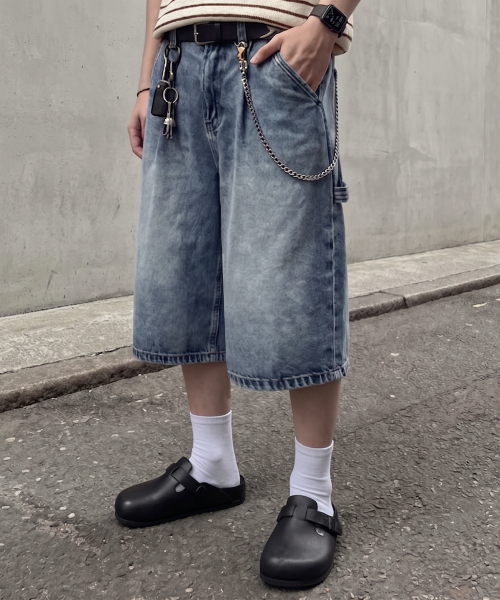 DIMITRI BLACK(ディミトリブラック)の「バイオウォッシングカーペンターバミューダデニムパンツ_ライトブルー(その他パンツ・レディース・その他・SMALL/MEDIUM/LARGE/X-LARGE/XX-LARGE)」の1枚目の写真
