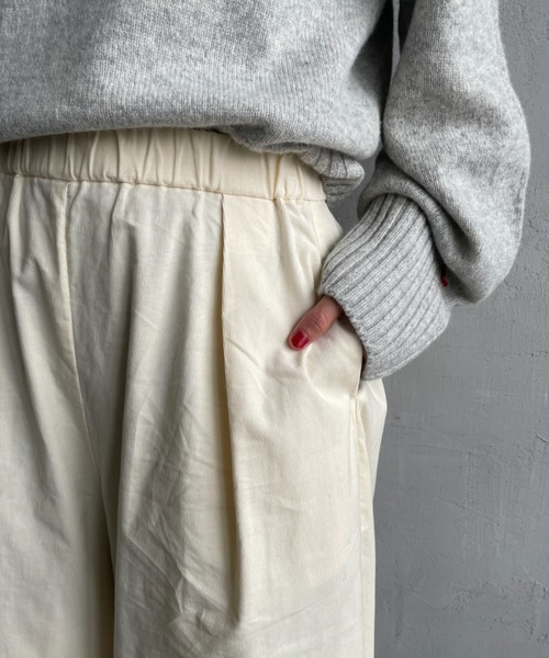 mizuiroind（ミズイロインド）の「[mizuiro ind/ミズイロインド] コーデュロイ タック ワイドパンツ（その他パンツ・レディース・アイボリー/ブラック・F）」の3枚目の写真