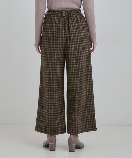 DRESKIP（ドレスキップ）の「【あったか】脚のラインをきれいに魅せる チェック柄ワイドパンツ（その他パンツ・レディース・ダークブラウン系1/ブラック系1/ネイビー系1・01/02/03/04）」の16枚目の写真