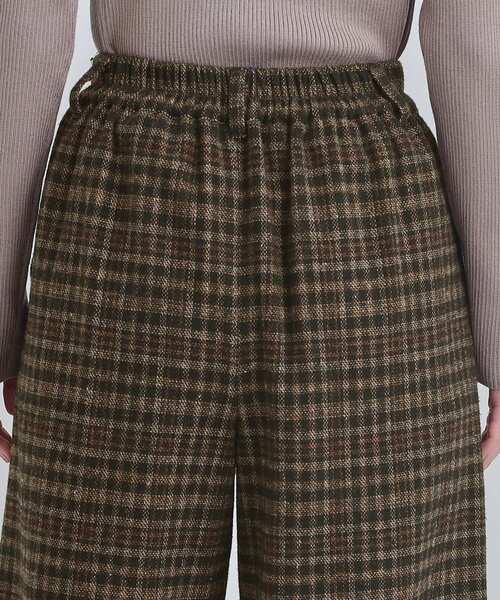 DRESKIP（ドレスキップ）の「【あったか】脚のラインをきれいに魅せる チェック柄ワイドパンツ（その他パンツ・レディース・ダークブラウン系1/ブラック系1/ネイビー系1・01/02/03/04）」の9枚目の写真