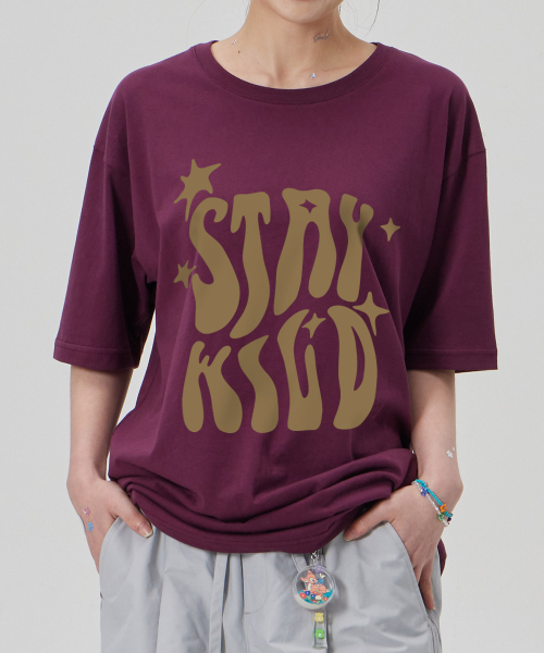 ASTRAL PROJECTION（アストラルプロジェクション）の「[ステイワイルド]コットンルーズフィット半袖Tシャツ_プラムパープル（Tシャツ/カットソー・メンズ・その他・LARGE/MEDIUM/X-LARGE/XX-LARGE）」の3枚目の写真