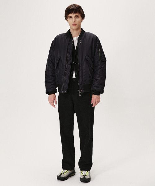 SHIRTER(シャーター)の「NYLON REVERSIBLE BOMBER JUMPER (PURPLE BLACK)(ブルゾン・メンズ・その他・MEDIUM/LARGE/SMALL)」の3枚目の写真