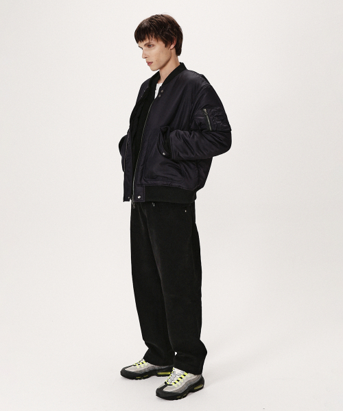 SHIRTER(シャーター)の「NYLON REVERSIBLE BOMBER JUMPER (PURPLE BLACK)(ブルゾン・メンズ・その他・MEDIUM/LARGE/SMALL)」の4枚目の写真
