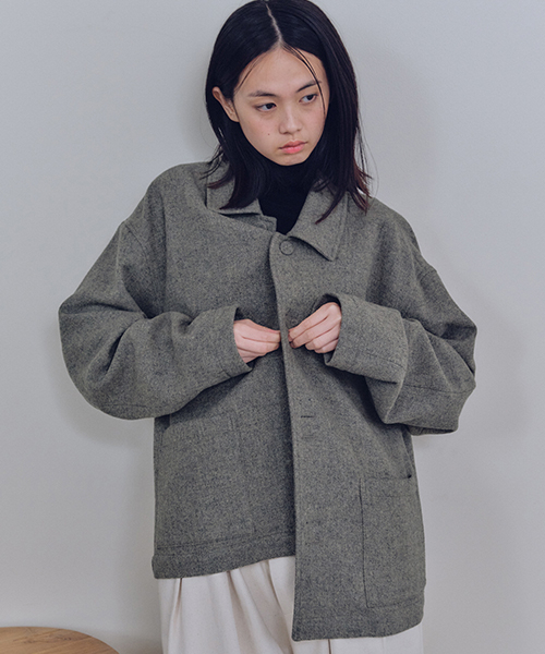 MALEN(マレン)の「ユニセックス エディンバラ ハーフコート カーキ(チェスターコート・メンズ・その他・MEDIUM/LARGE/X-LARGE)」の1枚目の写真
