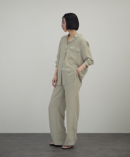 SALON adam et rope'（サロン アダム エ ロペ）の「[26SS]GENTLE SILK パンツ / セットアップ対応・洗える（その他パンツ・レディース・ベージュ系その他/ブラック・S/M）」の14枚目の写真