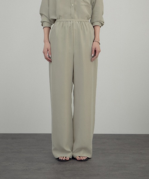 SALON adam et rope'（サロン アダム エ ロペ）の「[26SS]GENTLE SILK パンツ / セットアップ対応・洗える（その他パンツ・レディース・ベージュ系その他/ブラック・S/M）」の16枚目の写真