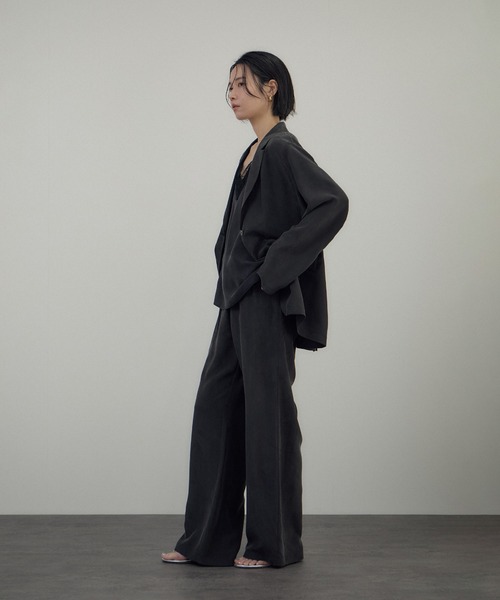 SALON adam et rope'（サロン アダム エ ロペ）の「[26SS]GENTLE SILK パンツ / セットアップ対応・洗える（その他パンツ・レディース・ベージュ系その他/ブラック・S/M）」の7枚目の写真