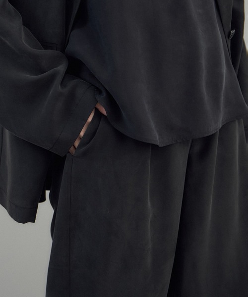 SALON adam et rope'（サロン アダム エ ロペ）の「[26SS]GENTLE SILK パンツ / セットアップ対応・洗える（その他パンツ・レディース・ベージュ系その他/ブラック・S/M）」の8枚目の写真