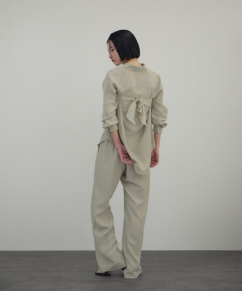 SALON adam et rope'（サロン アダム エ ロペ）の「[26SS]GENTLE SILK パンツ / セットアップ対応・洗える（その他パンツ・レディース・ベージュ系その他/ブラック・S/M）」の10枚目の写真