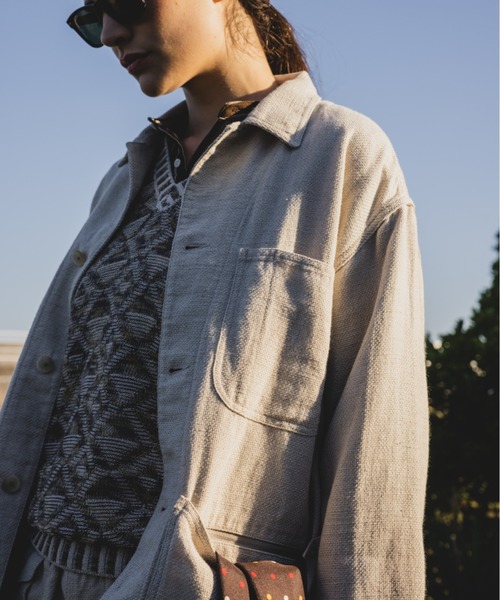 BEAMS PLUS（ビームスプラス）の「MIL Chore Jacket COTTON Linen（ブルゾン・メンズ・ネイビー/グレー/オフホワイト・LARGE/MEDIUM/SMALL）」の2枚目の写真