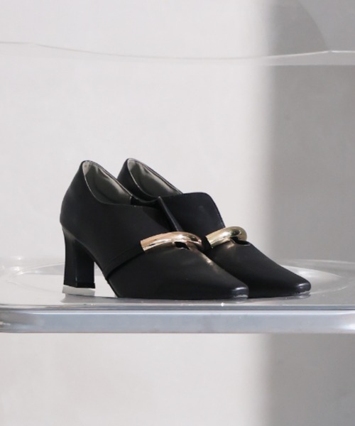 VIVIAN(ヴィヴィアン)の「スリットデザインゴールドモチーフパンプス(パンプス・レディース・ダークブラウン/ブラック・S/M/L/LL)」の5枚目の写真