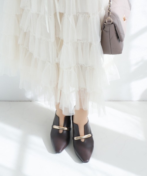 VIVIAN(ヴィヴィアン)の「スリットデザインゴールドモチーフパンプス(パンプス・レディース・ダークブラウン/ブラック・S/M/L/LL)」の11枚目の写真