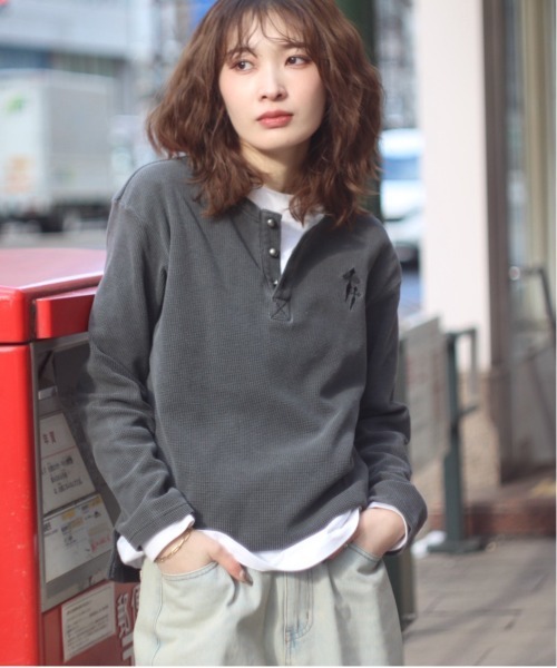 bike star(バイクスター)の「BIKE STAR ワンポイント刺繍ワッフルヘンリーネックロンT(Tシャツ/カットソー・メンズ・レッド/チャコールグレー/ブラック・L/M)」の12枚目の写真