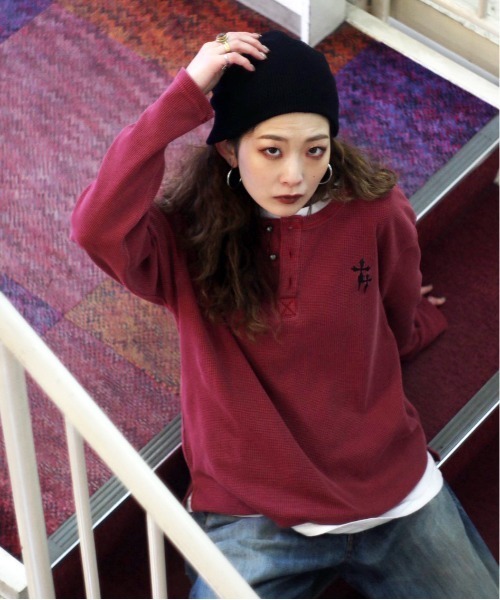 bike star(バイクスター)の「BIKE STAR ワンポイント刺繍ワッフルヘンリーネックロンT(Tシャツ/カットソー・メンズ・レッド/チャコールグレー/ブラック・L/M)」の21枚目の写真