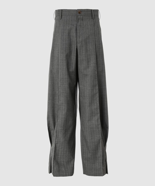 KHOKI（コッキ）の「Pleated Stripe Summer Wool Pants（その他パンツ・メンズ・グレー/ブラック/ベージュ・2）」の3枚目の写真
