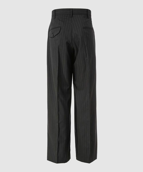 KHOKI（コッキ）の「Pleated Stripe Summer Wool Pants（その他パンツ・メンズ・グレー/ブラック/ベージュ・2）」の5枚目の写真