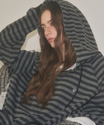 LEATHERY（レザリー）の「ストライプレギュランフードパーカー[チャコール]（パーカー）」