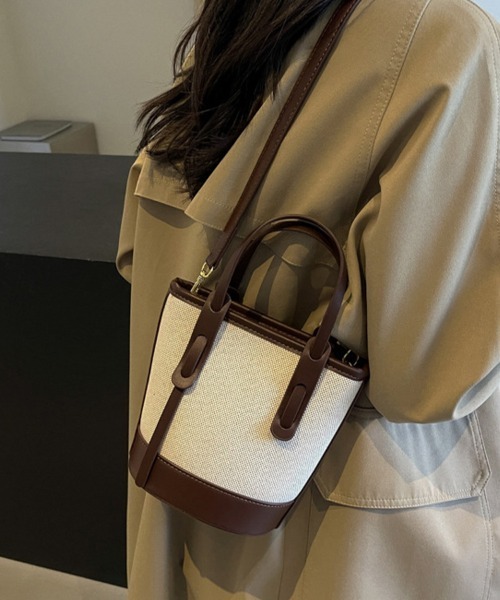 ReRe(リリ)の「編み込み×レザー切替ショルダーバッグ(ショルダーバッグ・レディース・ブラック/ダークブラウン/ブラウン・FREE)」の5枚目の写真