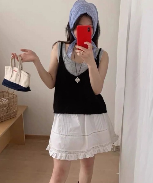 lulufa(ルルファ)の「【26春夏新作】前後着用可能 ルーズニットビスチェ(ベスト・レディース・ブラック/アイボリー/グレー/イエロー・FREE)」の6枚目の写真