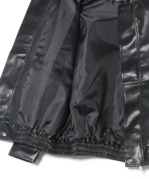 Ritzy(リッツィー)の「オーバーサイズ フェイクレザー ジャケット(ピーコート・レディース・ブラウン/ブラック・M)」の8枚目の写真