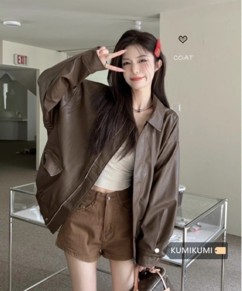 Ritzy(リッツィー)の「オーバーサイズ フェイクレザー ジャケット(ピーコート・レディース・ブラウン/ブラック・M)」の3枚目の写真