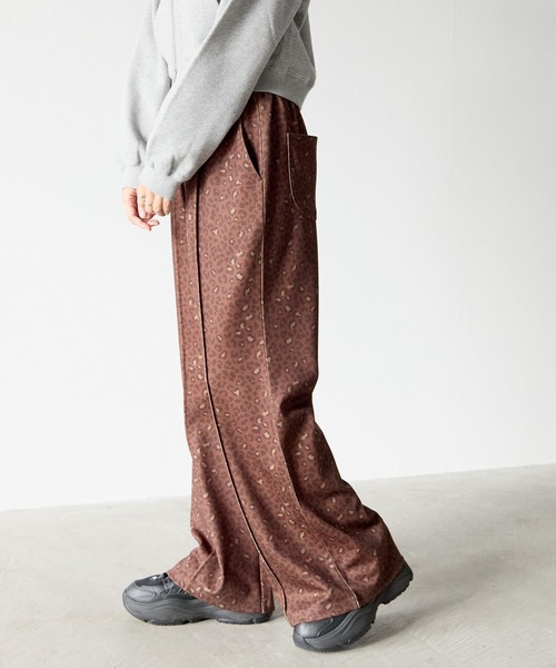 PBLIM（ページボーイリム）の「《UNISEX》COZY(コージー)カットフレアパンツ（その他パンツ・レディース・レオパード/ブラック/ネイビー・LARGE/MEDIUM/SMALL）」の17枚目の写真