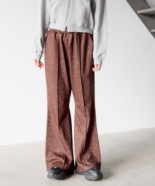 PBLIM（ページボーイリム）の「《UNISEX》COZY(コージー)カットフレアパンツ（その他パンツ・レディース・レオパード/ブラック/ネイビー・LARGE/MEDIUM/SMALL）」の16枚目の写真