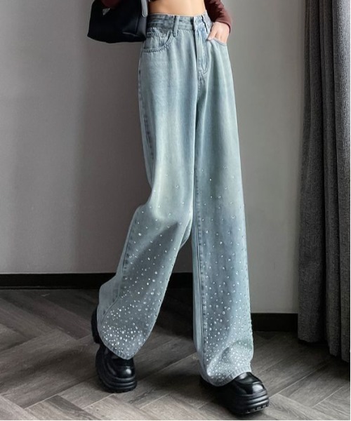 &soiree(アンドソワレ)の「クリアグリッターデニムパンツ(デニムパンツ・レディース・ネイビー・X-LARGE/LARGE/MEDIUM/SMALL/X-SMALL)」の2枚目の写真