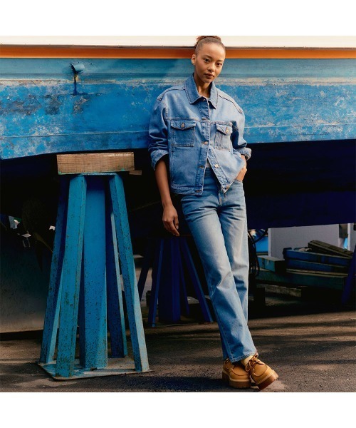 Timberland(ティンバーランド)の「アーカイブ デニム ジャケット レディース(デニムジャケット・レディース・ブルー系その他・LARGE/MEDIUM)」の2枚目の写真
