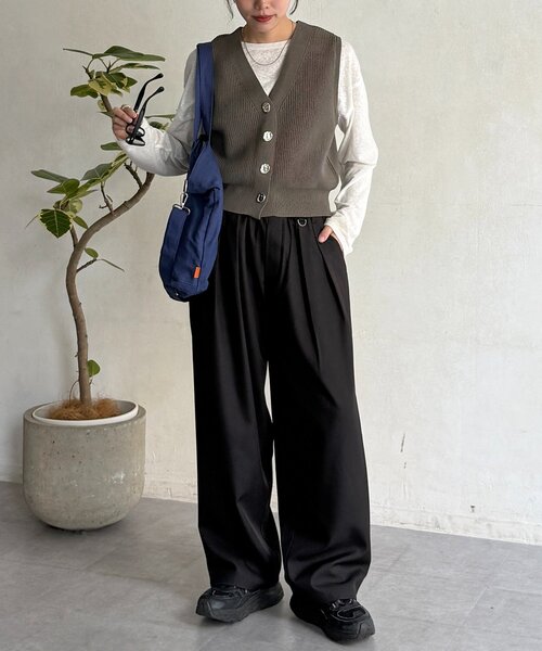 CPCM（シーピーシーエム）の「メタル釦コンパクトベスト（ニット/セーター・レディース・アイボリー/ブラック/グレイッシュベージュ・FREE）」の18枚目の写真