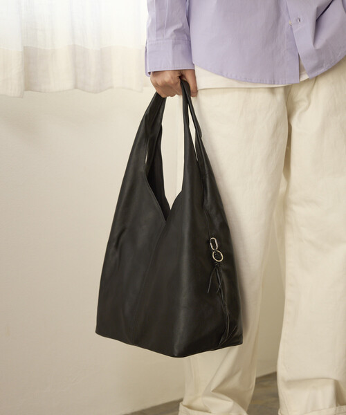 Firsthand（ファーストハンド）の「Firsthand/ファーストハンド Big Leather Marche Bag / ビッグ レザー マルシェバッグ / 牛革 / 撥水レザー（トートバッグ・メンズ・ブラック・ONE SIZE）」の6枚目の写真