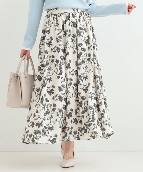 SHOO・LA・RUE（シューラルー）の「【着丈選べる】ふんわり揺れる アソート柄フレアスカート（スカート・レディース・アイボリー系6/ライトイエロー系/ブルー系6/ブラック系5・11/00）」の3枚目の写真
