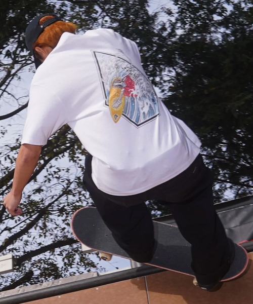 VOLCOM(ボルコム)の「VOLCOM/ボルコム 半袖 Tシャツ バックプリント NOZAKA SURF SS TEEVST261012(Tシャツ/カットソー・メンズ・ホワイト/ブラック・L/M)」の4枚目の写真