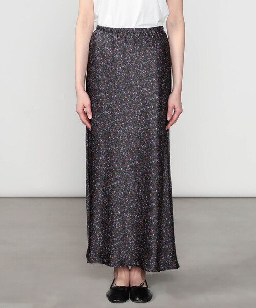 TICCA（ティッカ）の「TICCA | リトルフラワープリント タイトスカート WOMEN（スカート・レディース・ブルー系その他5・1）」の7枚目の写真