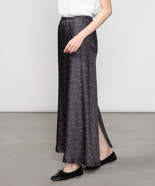 TICCA（ティッカ）の「TICCA | リトルフラワープリント タイトスカート WOMEN（スカート・レディース・ブルー系その他5・1）」の10枚目の写真