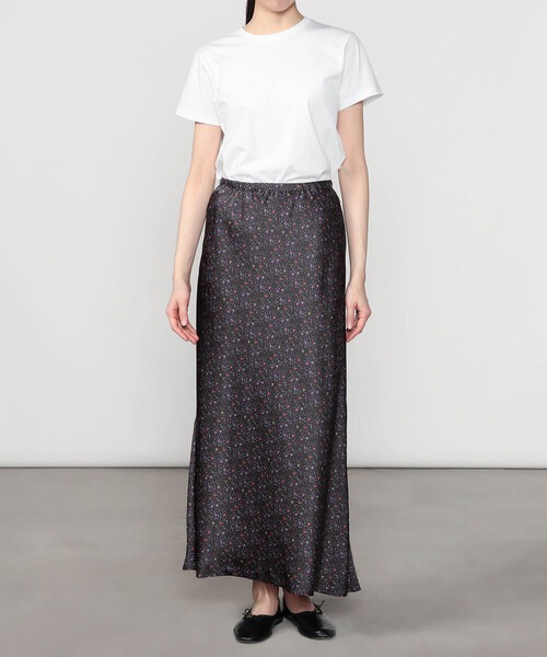 TICCA（ティッカ）の「TICCA | リトルフラワープリント タイトスカート WOMEN（スカート・レディース・ブルー系その他5・1）」の11枚目の写真