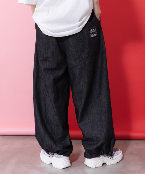 ScoLar Parity（スカラーパリティ）の「361109：桜咲千依さんコラボ第5弾 ちょこにゃんず ジャージ×デニム切替パンツ（その他パンツ・レディース・ブラック/サックスブルー・M）」の22枚目の写真