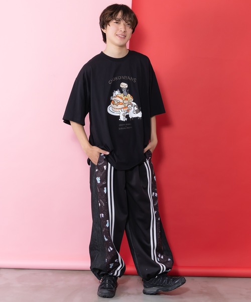 ScoLar Parity（スカラーパリティ）の「361109：桜咲千依さんコラボ第5弾 ちょこにゃんず ジャージ×デニム切替パンツ（その他パンツ・レディース・ブラック/サックスブルー・M）」の5枚目の写真