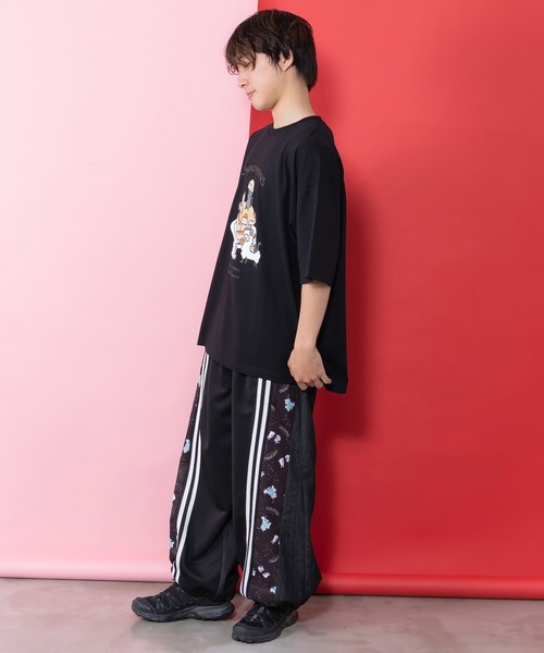 ScoLar Parity（スカラーパリティ）の「361109：桜咲千依さんコラボ第5弾 ちょこにゃんず ジャージ×デニム切替パンツ（その他パンツ・レディース・ブラック/サックスブルー・M）」の6枚目の写真