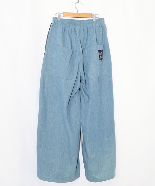 ScoLar Parity（スカラーパリティ）の「361109：桜咲千依さんコラボ第5弾 ちょこにゃんず ジャージ×デニム切替パンツ（その他パンツ・レディース・ブラック/サックスブルー・M）」の11枚目の写真