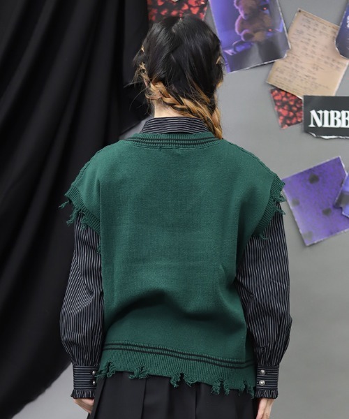 NIBBLE POISON(ニブルポイズン)の「コード刺繍ニットベスト(ニット/セーター・レディース・ブラック/ホワイト/グリーン・MEDIUM)」の6枚目の写真