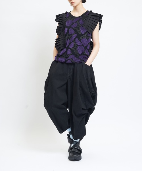 gomme(ゴム)の「ドレープデニムパンツ(デニムパンツ・レディース・ブラック・MEDIUM)」の4枚目の写真