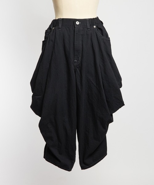 gomme(ゴム)の「ドレープデニムパンツ(デニムパンツ・レディース・ブラック・MEDIUM)」の9枚目の写真