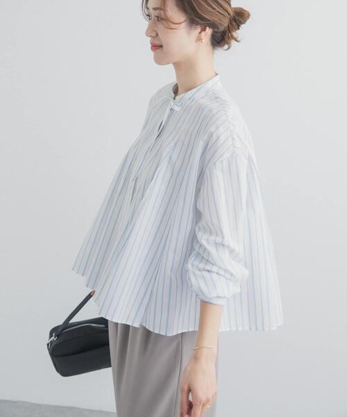 URBAN RESEARCH DOORS（アーバンリサーチドアーズ）の「ストライプリボンフレアブラウス｜春服/キレイめ/オフィスカジュアル/通勤（シャツ/ブラウス・レディース・オフホワイト/ブルー系その他・FREE）」の3枚目の写真