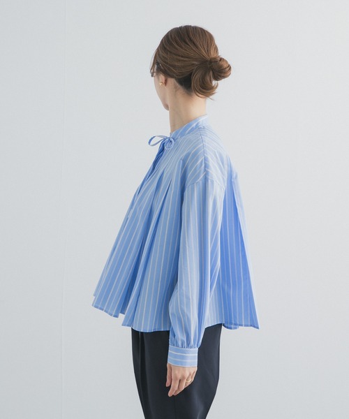 URBAN RESEARCH DOORS（アーバンリサーチドアーズ）の「ストライプリボンフレアブラウス（シャツ/ブラウス・レディース・オフホワイト/ブルー系その他・FREE）」の22枚目の写真