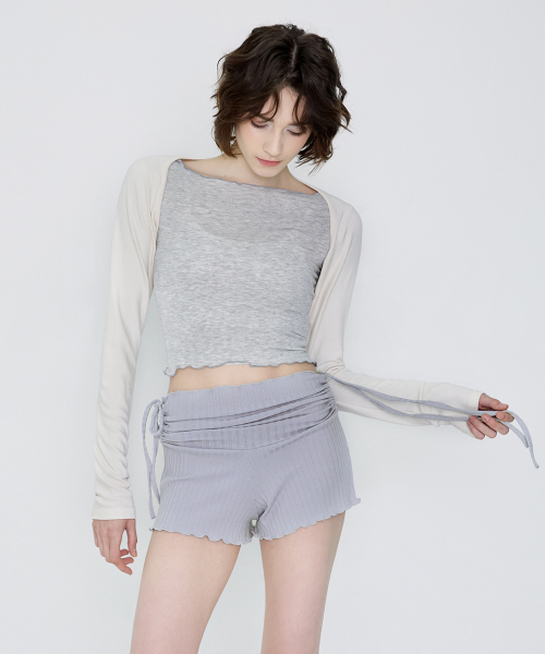 DEVIWEAR(デヴィウェア)の「女性 ヨガウェア DEVI-B0088-ゼンブルー ピラティス ビビアナ シャーリングショーツ(その他パンツ・レディース・ライトブルー・S/M)」の1枚目の写真